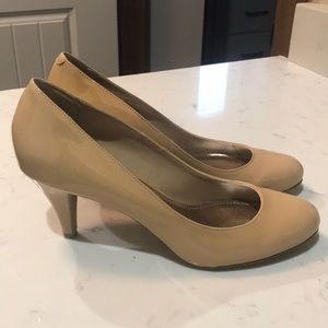 Steve Madden Ulltra Heel in Blush Size 9